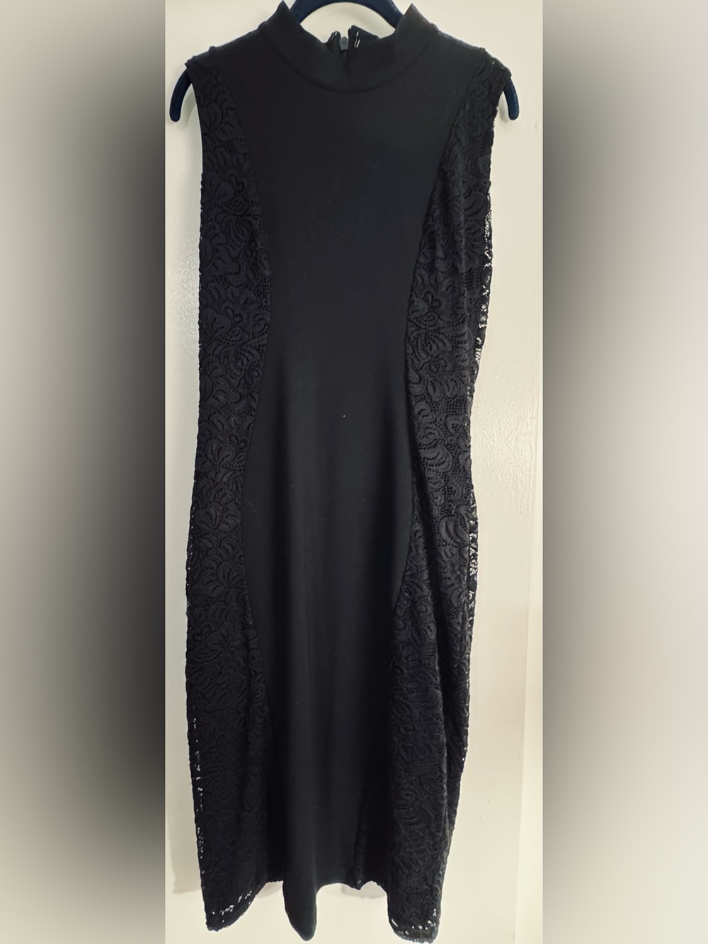 bebe Black Sleeveless Lace-Panel Midi Dress